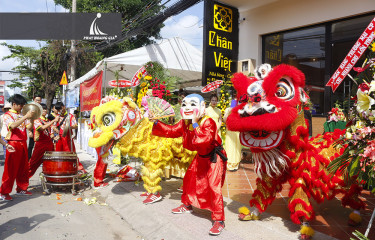 Tổ chức lễ khai trương nhà hàng giá rẻ tại HCM, Hà Nội